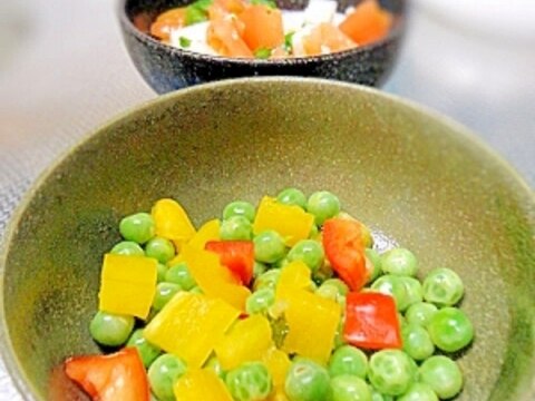 えんどう豆とパプリカのカラフルサラダ